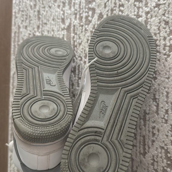 NIKE AIR FORCE 1 HI RETRO - Picture 4 of 4